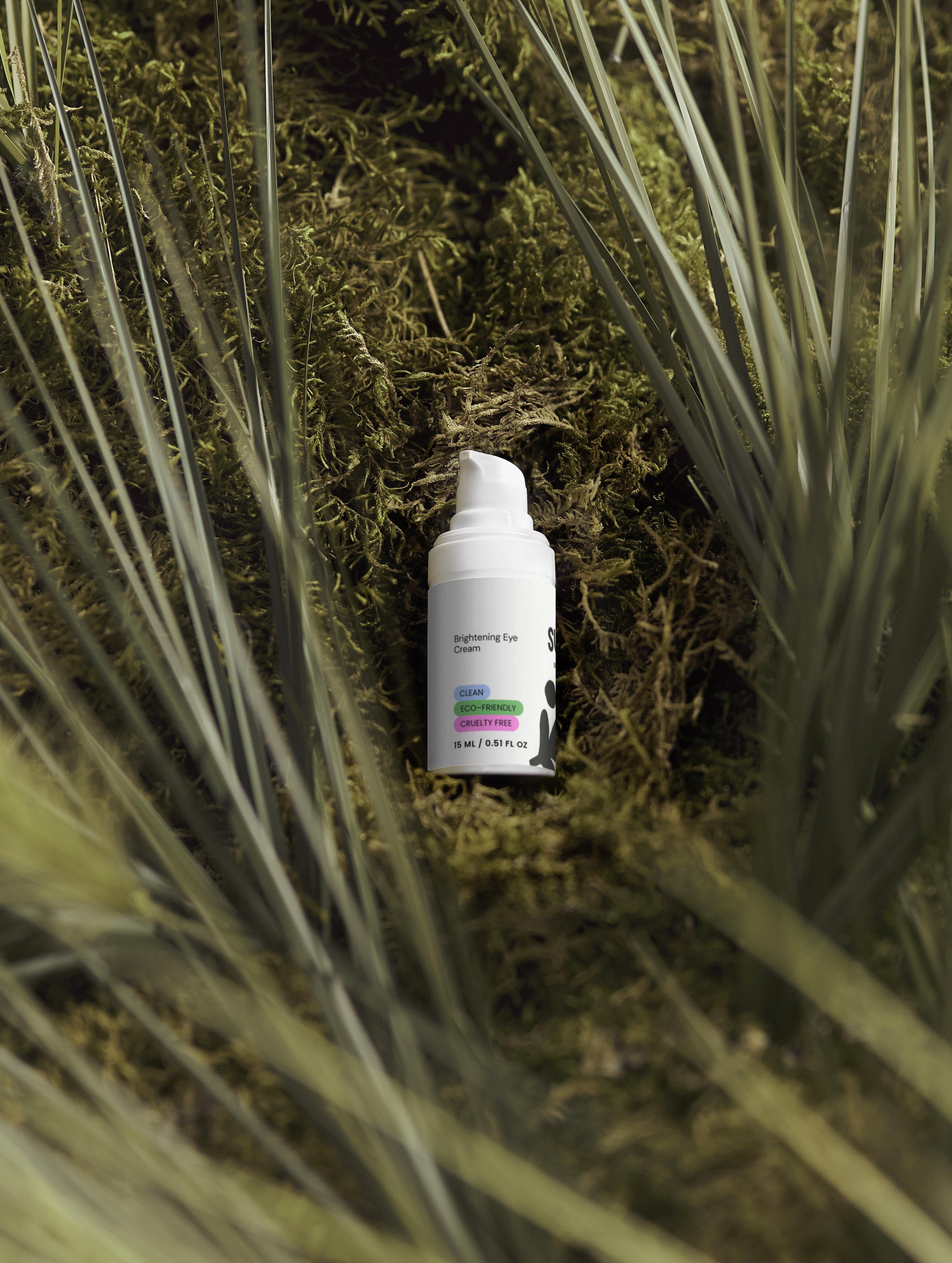 10 Brightening Eye Cream
