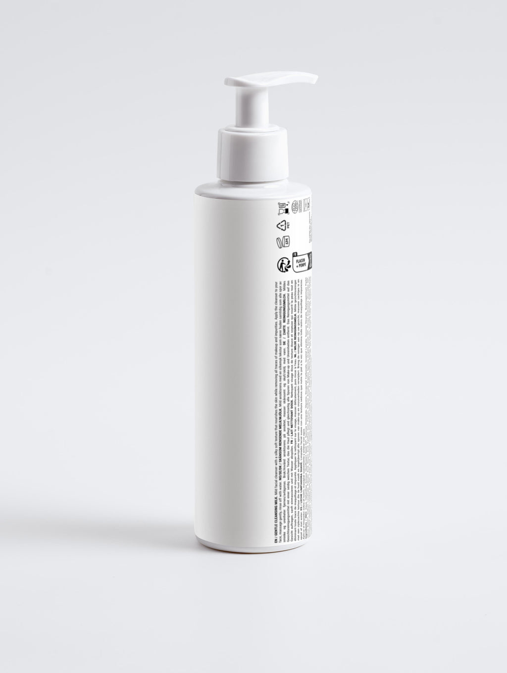 02 Gentle Cleansing Milk